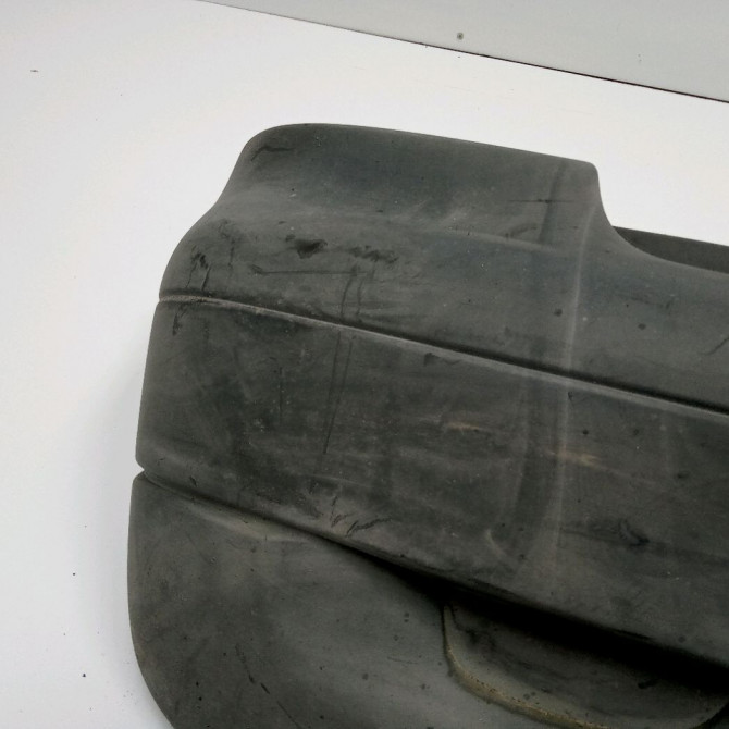 Pare-choc arrière occasion RENAULT TWINGO I Phase 1 04-1993->08-1998 1.2i 55ch 7700816854 2