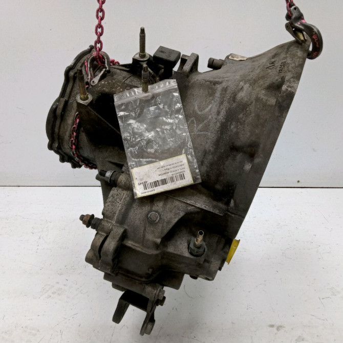 Boîte à vitesse mecanique occasion FORD FIESTA IV Phase 1 09-1995->09-1999 1.8 D 1124113 3