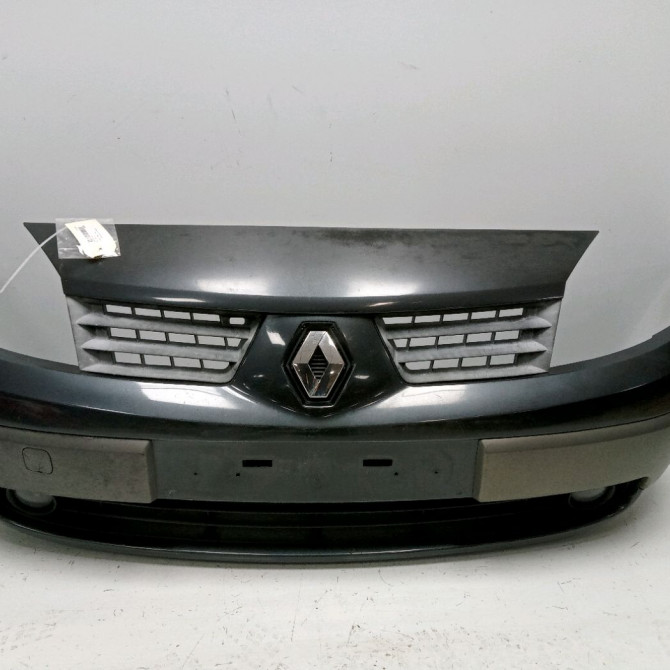 Pare-choc avant occasion RENAULT SCENIC II Phase 1 03-2004->09-2006 1.9 DCI 120ch 620225303R 1