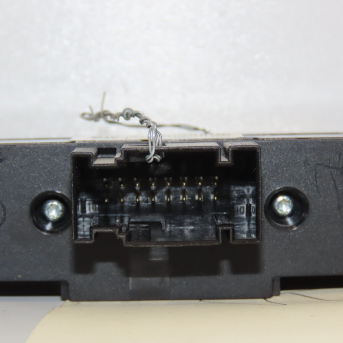 Bouton de warning occasion OPEL ASTRA III Phase 2 01-2007->04-2011 1.9CDTI 120ch 13129295 3