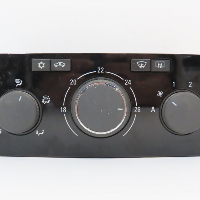 Commande de chauffage occasion OPEL ASTRA III Phase 2 01-2007->04-2011 1.9CDTI 120ch 13261826 1