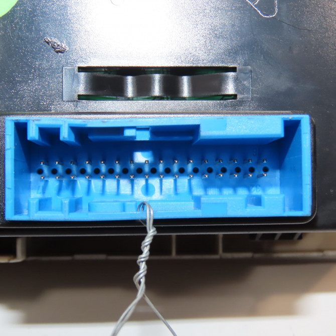 Commande de chauffage occasion OPEL ASTRA III Phase 2 01-2007->04-2011 1.9CDTI 120ch 13261826 4