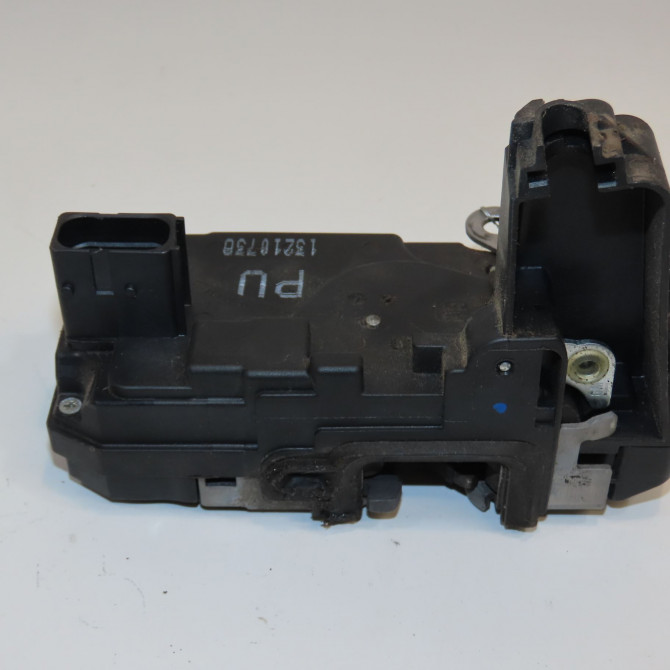 Serrure porte arg occasion OPEL ASTRA III Phase 2 01-2007->04-2011 1.9CDTI 120ch 13210738 3