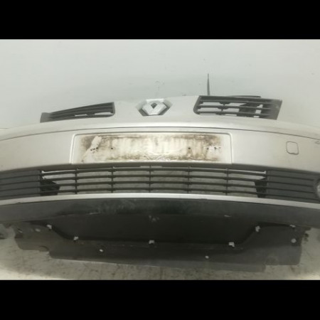 Pare-choc avant occasion RENAULT ESPACE IV Phase 1 09-2002->03-2006 2.2 DCI 7701207359