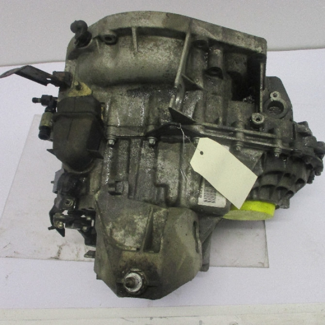 Boîte à vitesse mecanique occasion RENAULT LAGUNA I Phase 2 04-1998->11-2000 1.9 DCI 7701701740 3