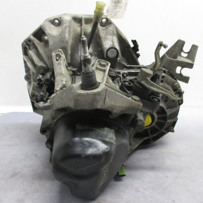 Boîte à vitesse mecanique occasion RENAULT SCENIC II Phase 1 03-2004->09-2006 1.5 DCI 100ch 7701723237 3