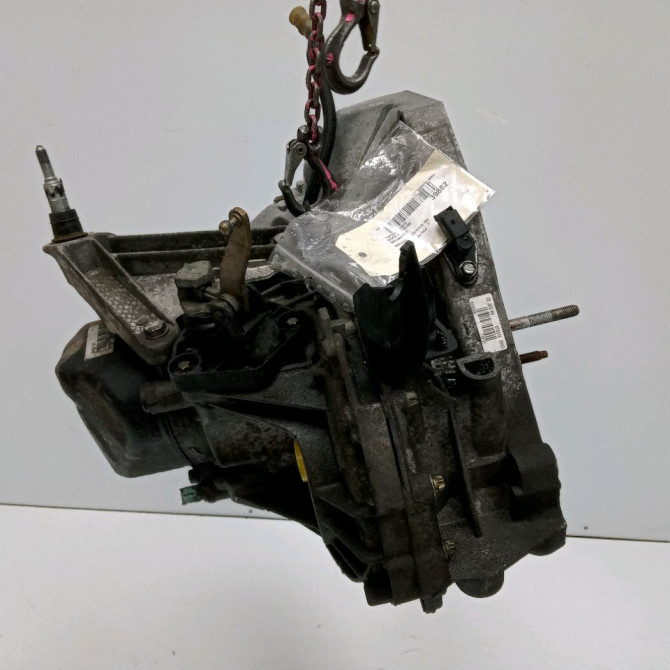 Boîte à vitesse mecanique occasion RENAULT CLIO III Phase 1 09-2005->03-2009 1.6i 16v 110ch 8200805163 4