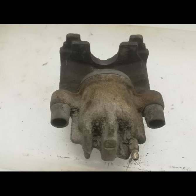 Etrier de frein avant gauche occasion FORD FOCUS I Phase 1 10-1998->09-2004 1.8 TDCI 100ch 2