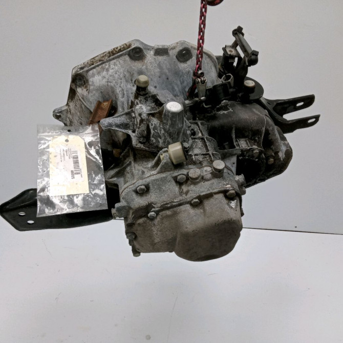 Boîte à vitesse mecanique occasion OPEL CORSA II Phase 1 03-1993->04-1997 1.4i 90523248 4