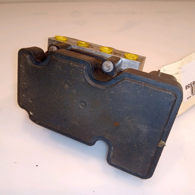 Unité hydraulique ABS occasion TOYOTA AYGO I Phase 1 04-1995->04-1999 1.0 VVTI 68ch 440500H030 1