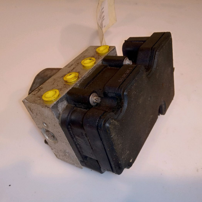 Unité hydraulique ABS occasion TOYOTA AYGO I Phase 1 04-1995->04-1999 1.0 VVTI 68ch 440500H030 2