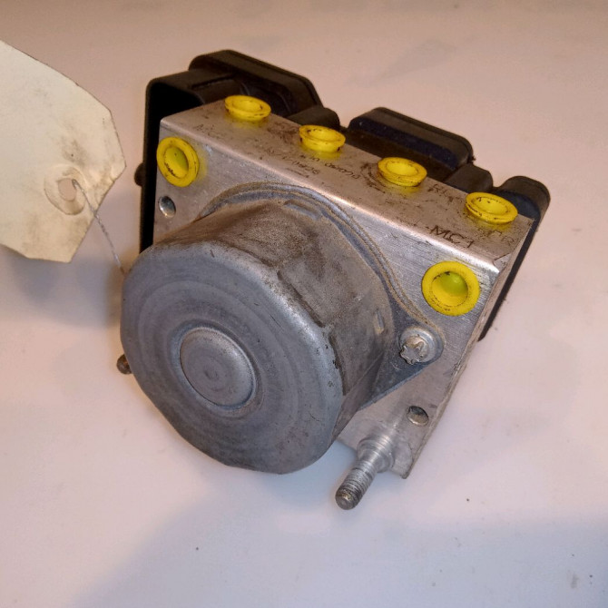 Unité hydraulique ABS occasion TOYOTA AYGO I Phase 1 04-1995->04-1999 1.0 VVTI 68ch 440500H030 3