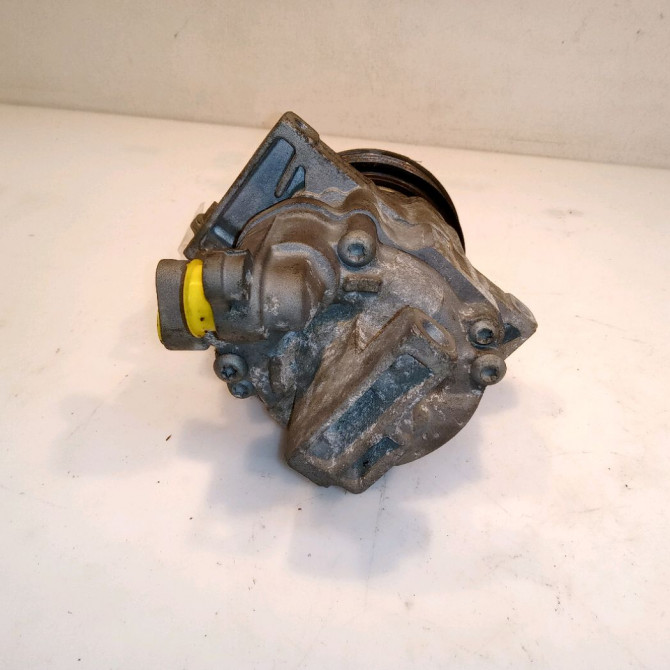 Compresseur air conditionne occasion TOYOTA AYGO I Phase 2 01-2009->06-2012 1.0 VVTI 883100H010 3