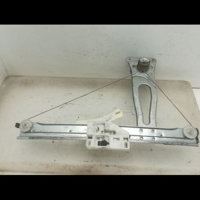 Mecanisme leve-glace arrière droit occasion CITROEN C3 I Phase 1 04-2002->10-2005 1.4i 922475 3