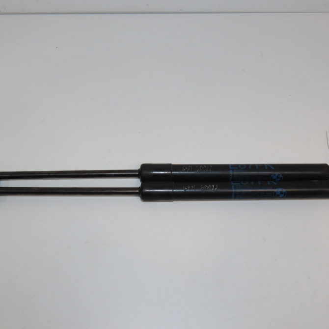 Verin d capot occasion B.M.W. SERIE 1 I Phase 1 01-2007->07-2011 118d 143ch 51237118370 1