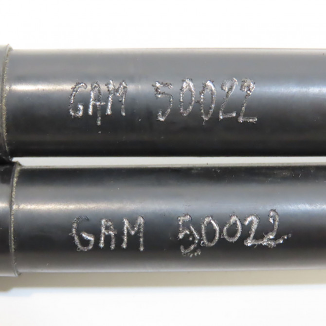 Verin d capot occasion B.M.W. SERIE 1 I Phase 1 01-2007->07-2011 118d 143ch 51237118370 3