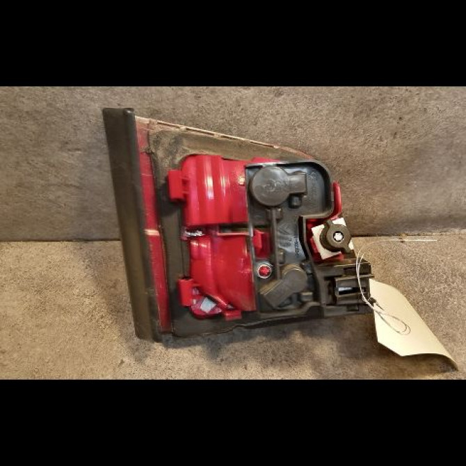 Feu arrière intérieur droit occasion CITROEN C5 II Phase 1 04-2008->... 2.0 HDi 138ch 6350JQ 2