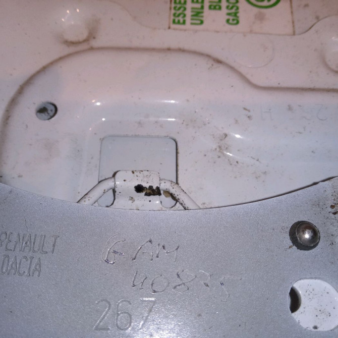 Volet de trappe carburant occasion DACIA SANDERO II Phase 1 10-2012->... 1.2i 75ch 788304589R 3