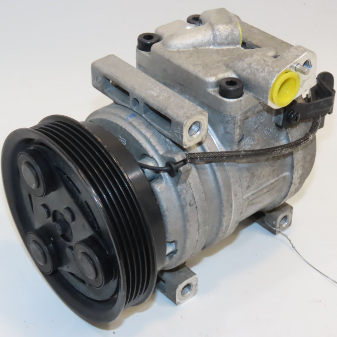 Compresseur air conditionne occasion HYUNDAI I 10 I Phase 1 04-1995->04-1999 1.2i 90ch 977010X300 1