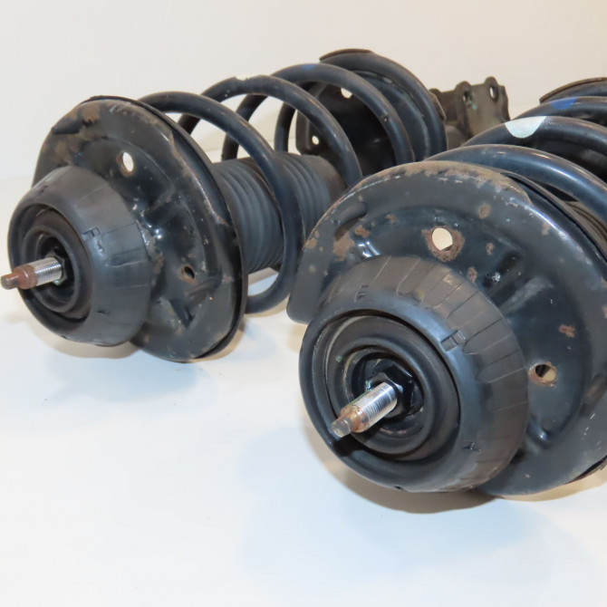 Amortisseur avant droit occasion HYUNDAI I 10 I Phase 1 04-1995->04-1999 1.2i 90ch 546600X100 2