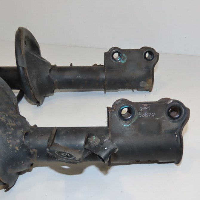 Amortisseur avant droit occasion HYUNDAI I 10 I Phase 1 04-1995->04-1999 1.2i 90ch 546600X100 4