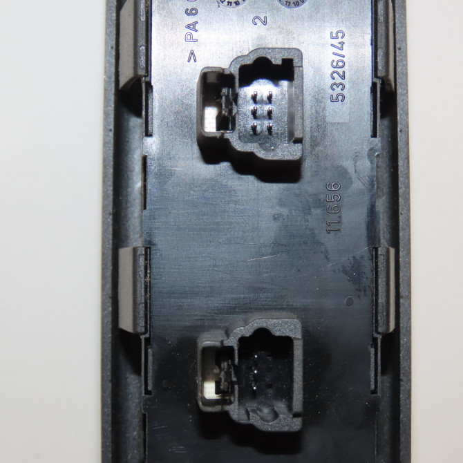 Commande lève-glace porte avant gauche occasion PEUGEOT 307 Phase 2 SW 06-2005->07-2008 1.6i 110ch 3