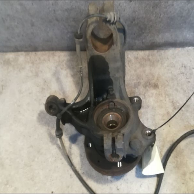 Moyeu avg occasion CITROEN C3 II Phase 2 03-2013->12-2016 1.0 68ch 335086 2