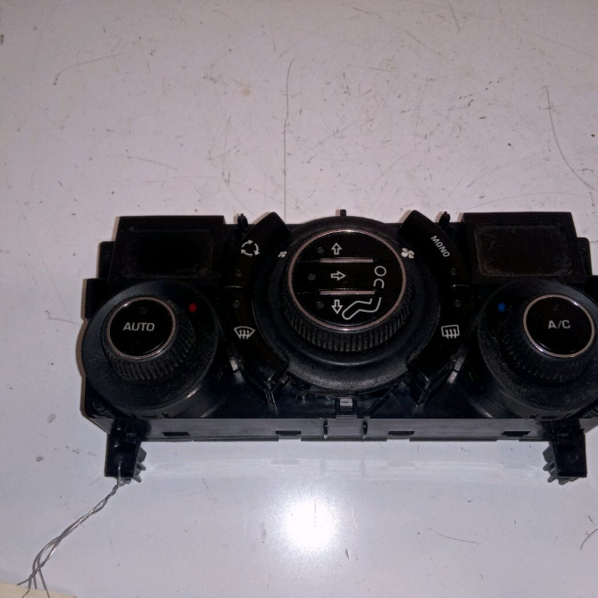 Commande de chauffage occasion CITROEN C3 PICASSO Phase 1 02-2009->08-2012 1.6 HDi 16v 90ch 6452Q3 1