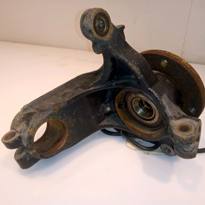 Moyeu avd occasion CITROEN C3 II Phase 2 03-2013->12-2016 1.2i 82ch 330776 2