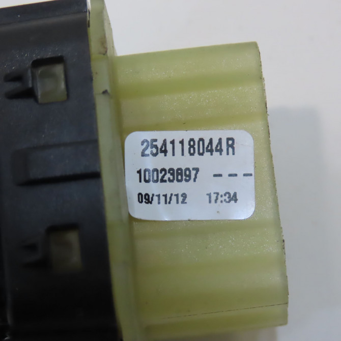 Commande lève-glace porte avant gauche occasion RENAULT CLIO IV Phase 1 07-2012->... 1.5 DCI 75ch 3