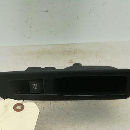 Commande leve-glace porte arrière droite occasion RENAULT MEGANE III Phase 1 11-2008->01-2012
