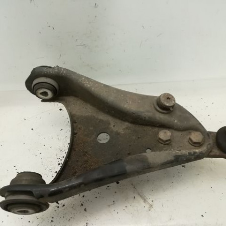 Triangle inf avg occasion RENAULT TWINGO II Phase 1 06-2007->11-2011 1.5 DCI 75ch 8200942392