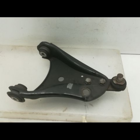 Triangle inf avd occasion RENAULT TWINGO II Phase 1 06-2007->11-2011 1.2i 16v 75ch 8200942396