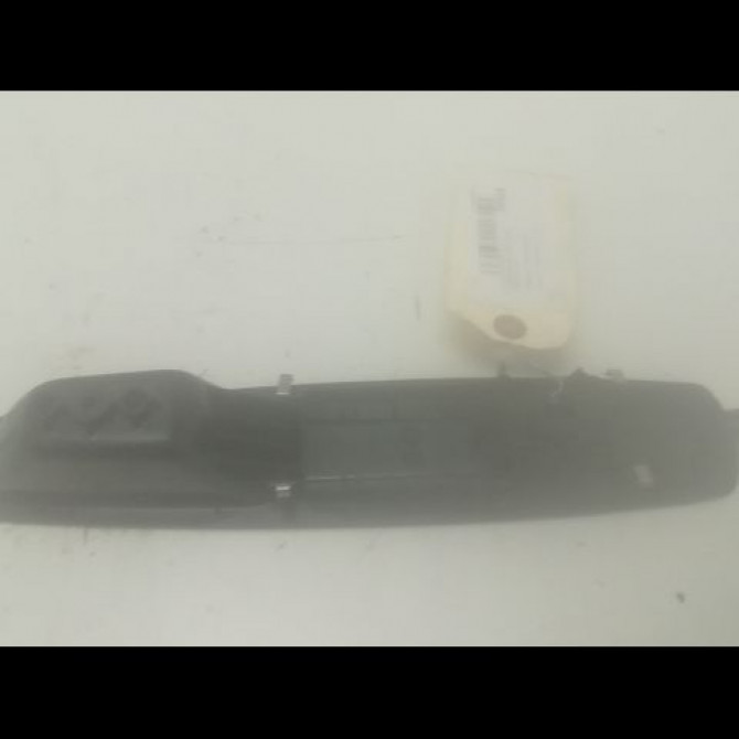 Commande lève-glace porte avant droite occasion RENAULT MEGANE III Phase 1 11-2008->01-2012 1.6i 16v 110ch 2