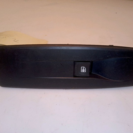 Commande lève-glace porte avant droite occasion RENAULT MEGANE III Phase 1 11-2008->01-2012