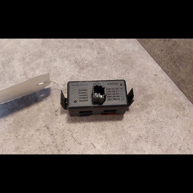 Bouton de warning occasion RENAULT MEGANE III Phase 1 11-2008->01-2012 1.5 DCI 105ch 252100502R 2