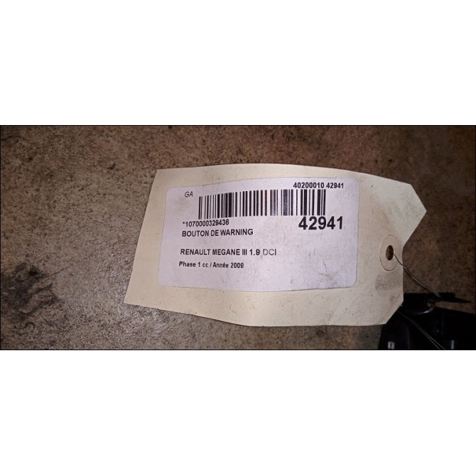 Bouton de warning occasion RENAULT MEGANE III Phase 1 11-2008->01-2012 1.9 DCI 130ch 252100502R 3