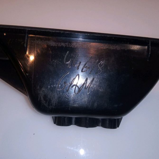 Commande lève-glace porte avant droite occasion RENAULT MEGANE III Phase 1 11-2008->01-2012 1.6i 16v 110ch 3