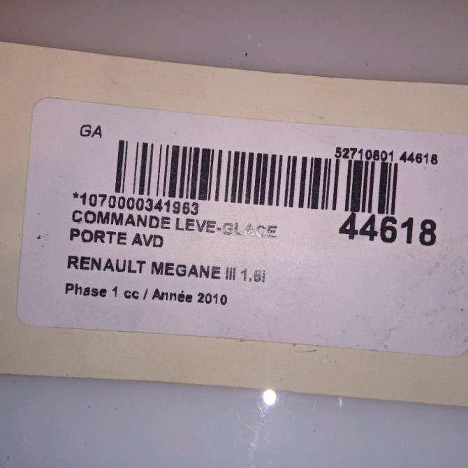 Commande lève-glace porte avant droite occasion RENAULT MEGANE III Phase 1 11-2008->01-2012 1.6i 16v 110ch 4