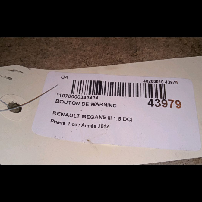 Bouton de warning occasion RENAULT MEGANE III Phase 2 01-2012->06-2014 1.5 DCI 110ch 252100502R 3