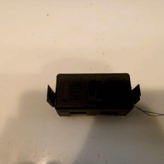 Bouton de warning occasion  252100502R 2