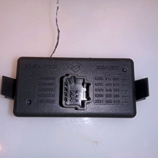 Bouton de warning occasion RENAULT SCENIC III Phase 1 04-2009->11-2011 1.9 DCI 130ch 252100502R 3