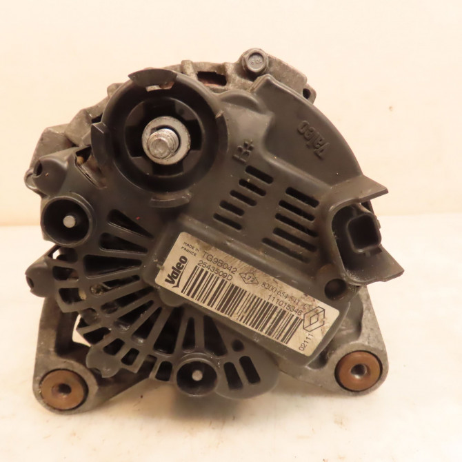 Alternateur occasion RENAULT CLIO III Phase 2 03-2009->12-2014 1.2 TCE 16v 100ch 8200718724 3