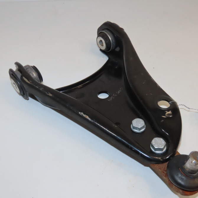 Triangle inf avg occasion RENAULT TWINGO II Phase 1 06-2007->11-2011 1.2i 16v 75ch 8200942392 1