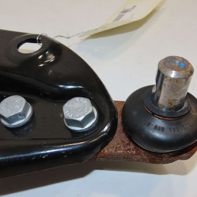 Triangle inf avg occasion RENAULT TWINGO II Phase 1 06-2007->11-2011 1.2i 16v 75ch 8200942392 4