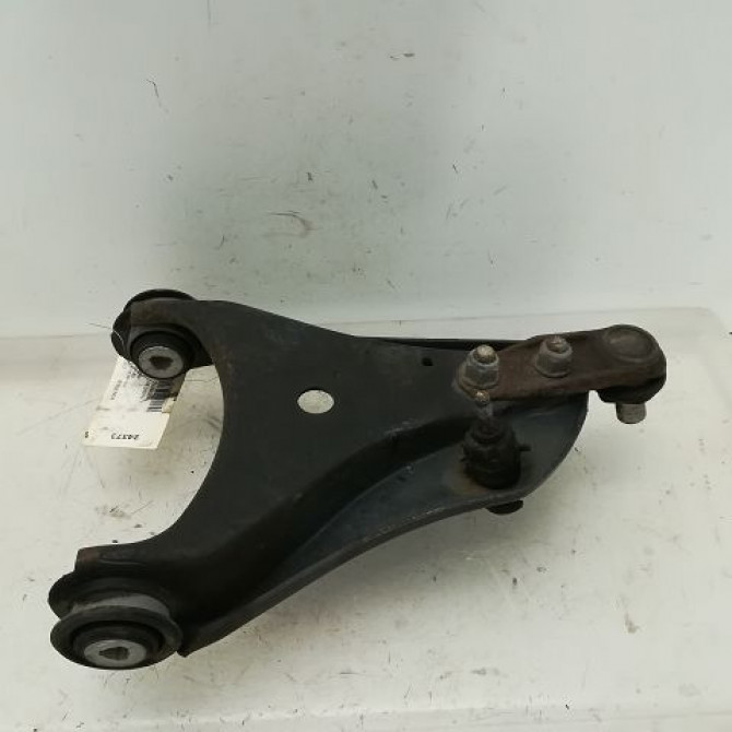 Triangle inf avg occasion RENAULT TWINGO II Phase 1 06-2007->11-2011 1.2i 16v 75ch 8200942392 2