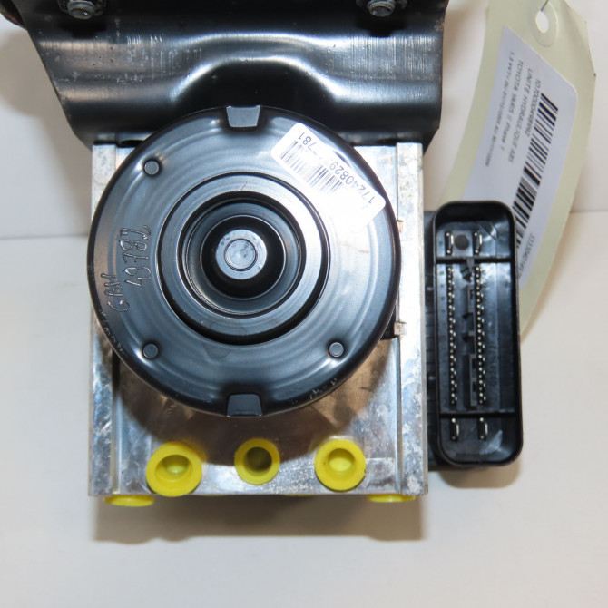 Unité hydraulique ABS occasion TOYOTA YARIS II Phase 1 12-2005->11-2009 1.3 VVT-i 440500D041 2