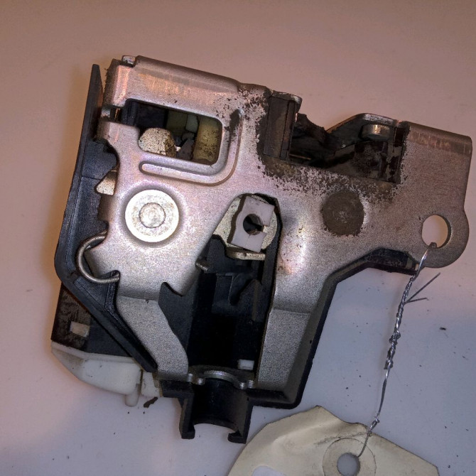 Serrure porte avd occasion RENAULT CLIO II Phase 2 06-2001->07-2006 1.5 DCI 70ch 8200350432 2