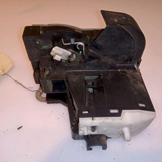 Serrure porte avd occasion RENAULT CLIO II Phase 2 06-2001->07-2006 1.5 DCI 70ch 8200350432 3