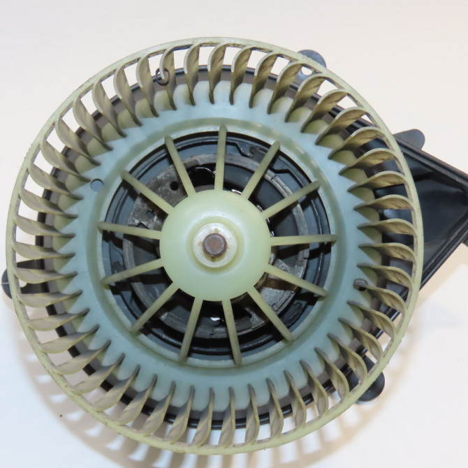 Ventilateur de chauffage occasion CITROEN XSARA Phase 1 02-1998->09-2000 2.0 HDi 90ch 00006441N0 2